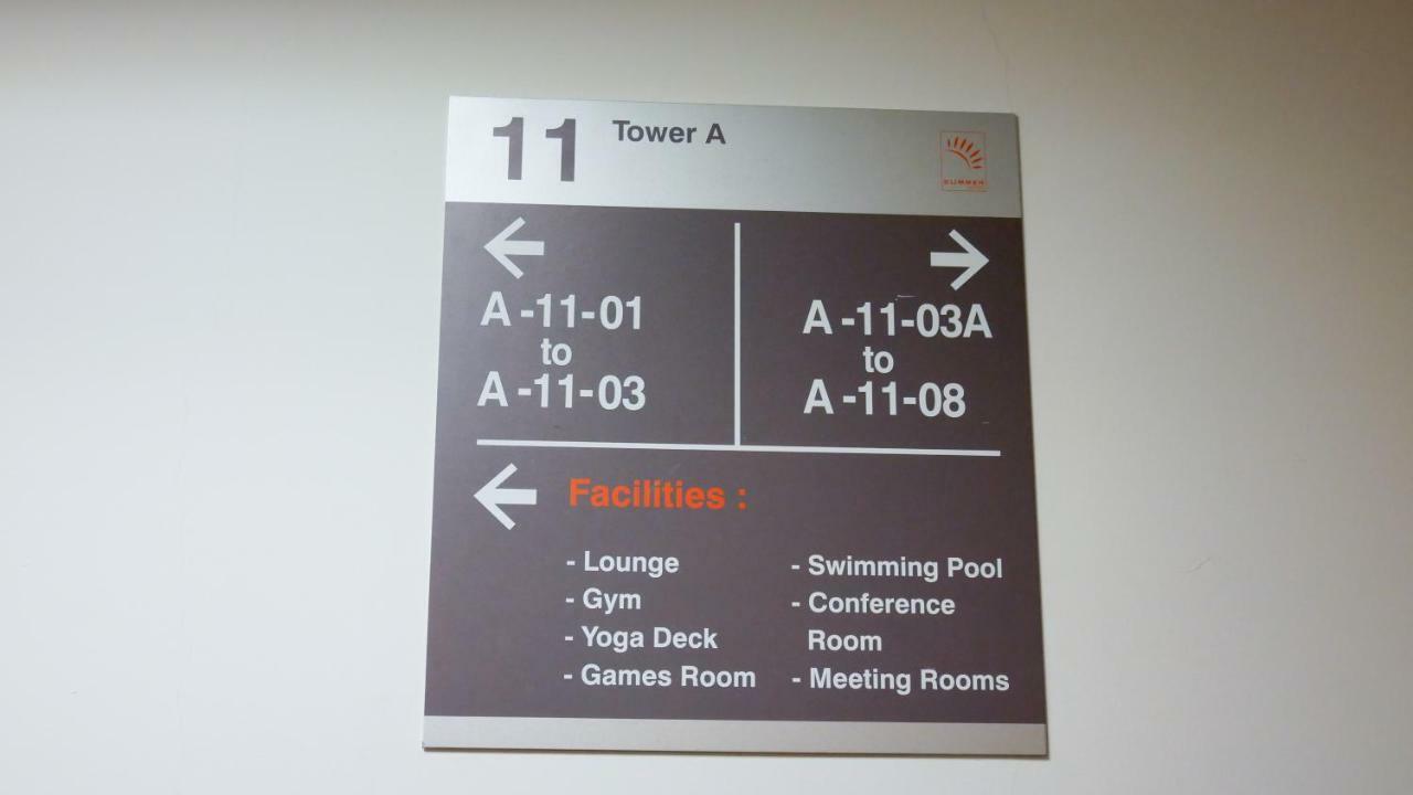 Twin Towers Dorms Hostel Куала Лумпур Екстериор снимка